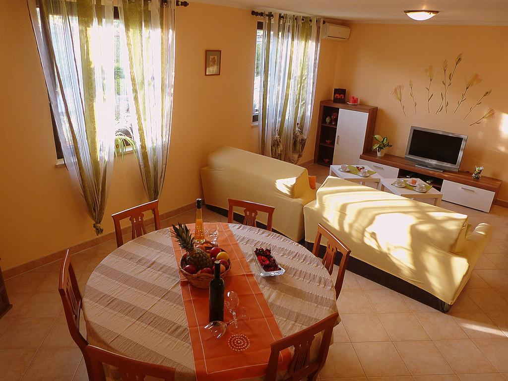Apartment Oliva Pula Zewnętrze zdjęcie